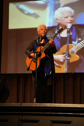 Singer/ songwriter Janis Ian performed her iconic “At 17.” | MICHAEL LUONGO