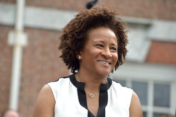 Emcee Wanda Sykes. | DONNA ACETO