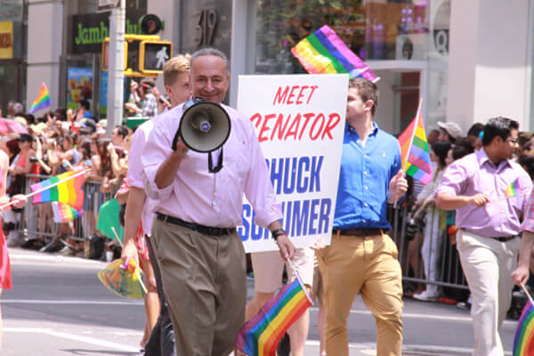 wwwPOLChuckShumer_LUONGO