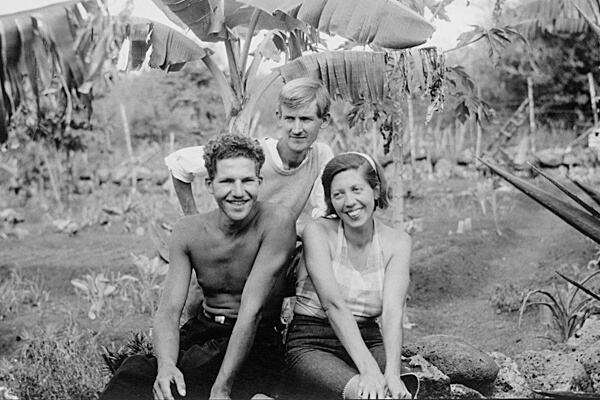 Baroness Eloise von Wagner with her two lovers, Robert Philippson and Rudolf Lorenz. | ZEITGEIST FILMS 