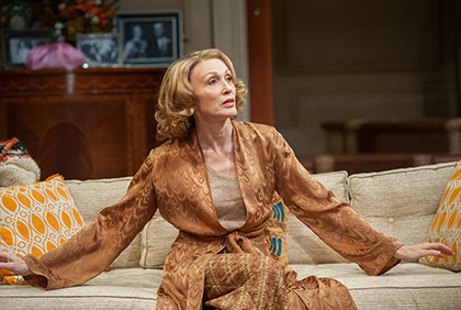 Jan Maxwell in “The City of Conversation.” | STEPHANIE BERGER