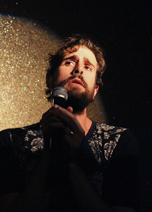 A third karaoke braveheart.