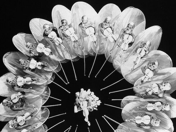 Chorines in Mervyn LeRoy’s “Gold Diggers of 1933.” | FILM FORUM 